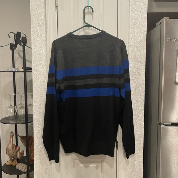 US Polo Assn men’s V-neck sweater - SZ M - Picture 7 of 7